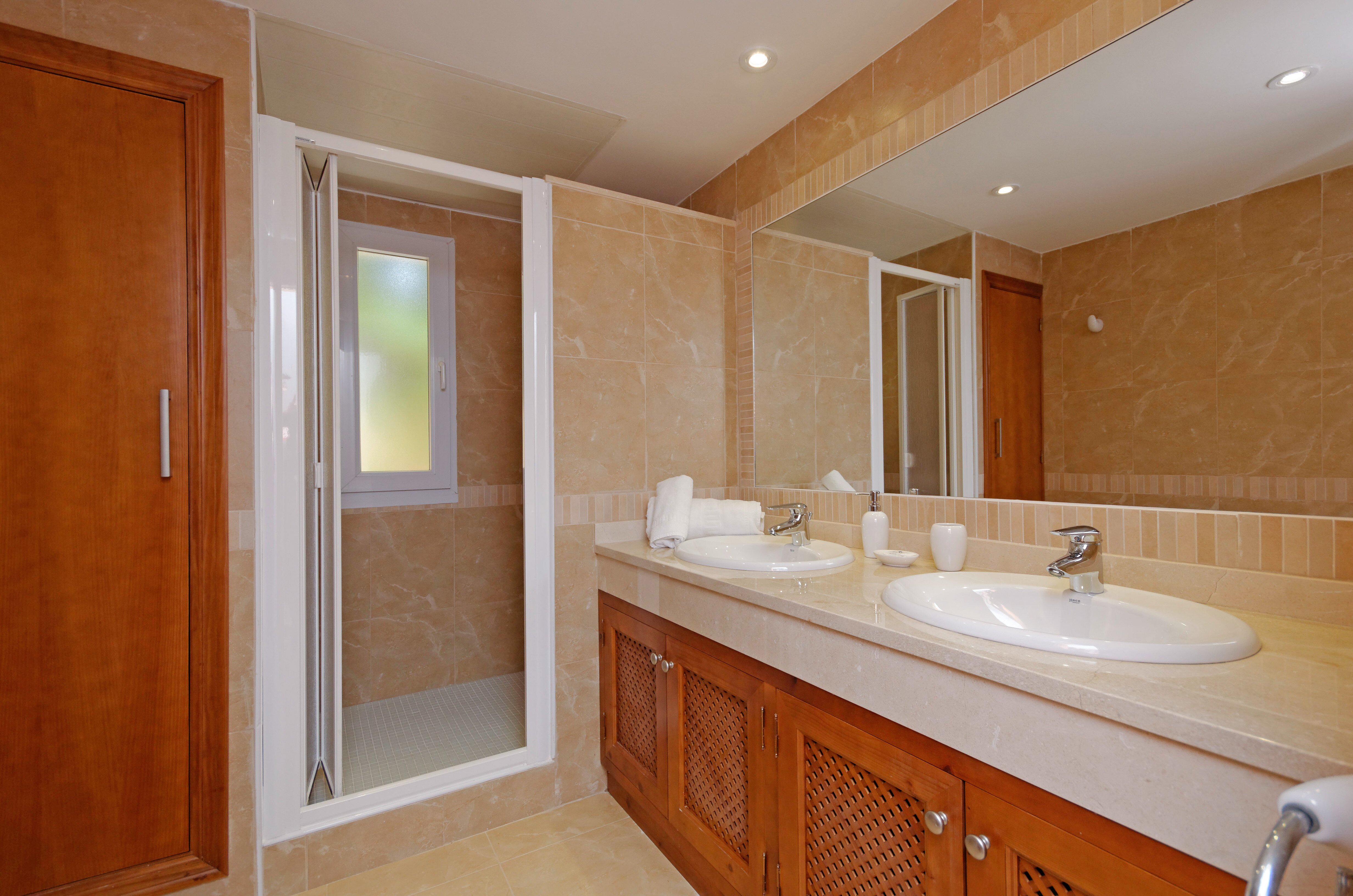 La Colina - Image 13