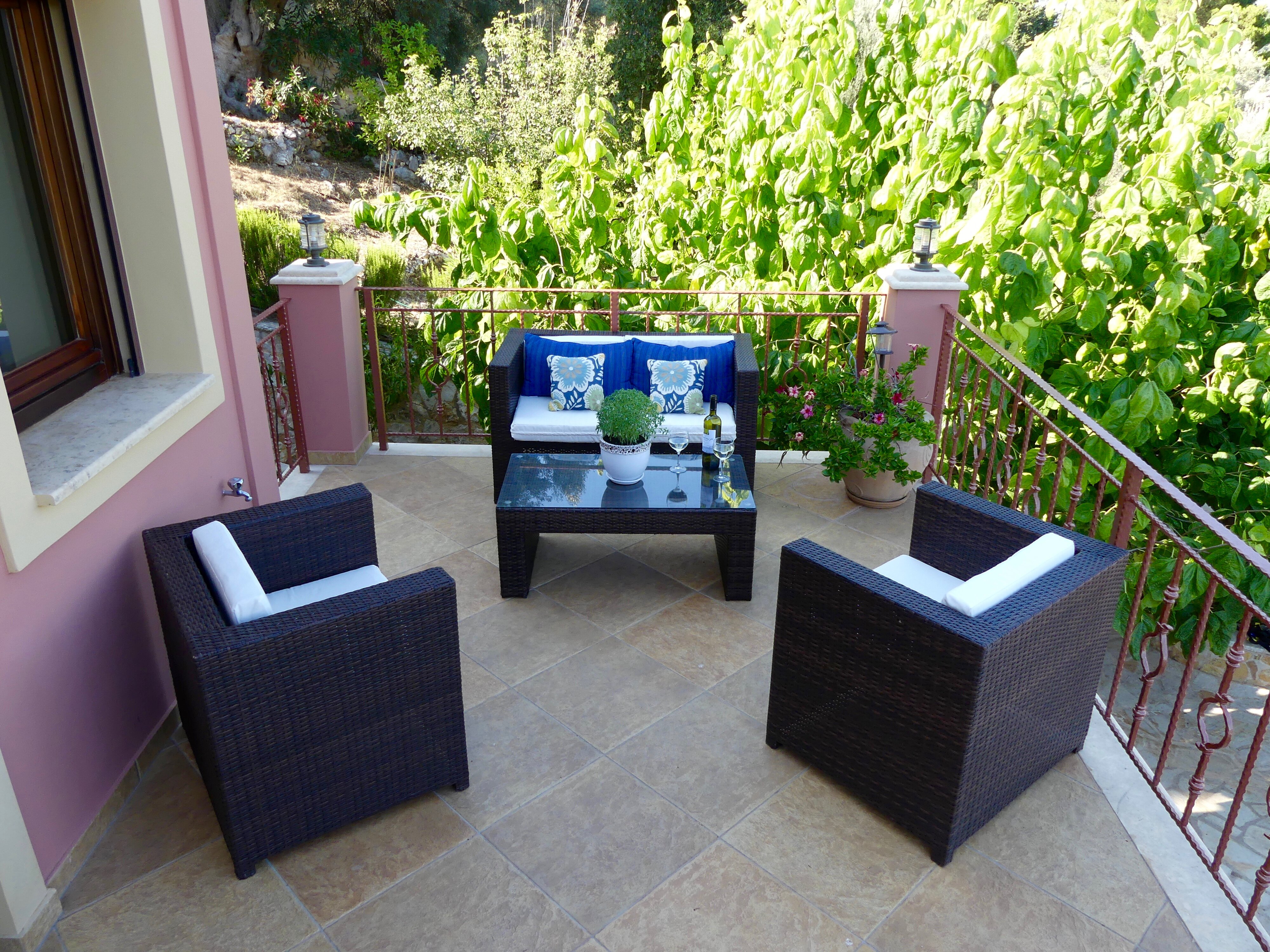 Water's Edge - Image 4