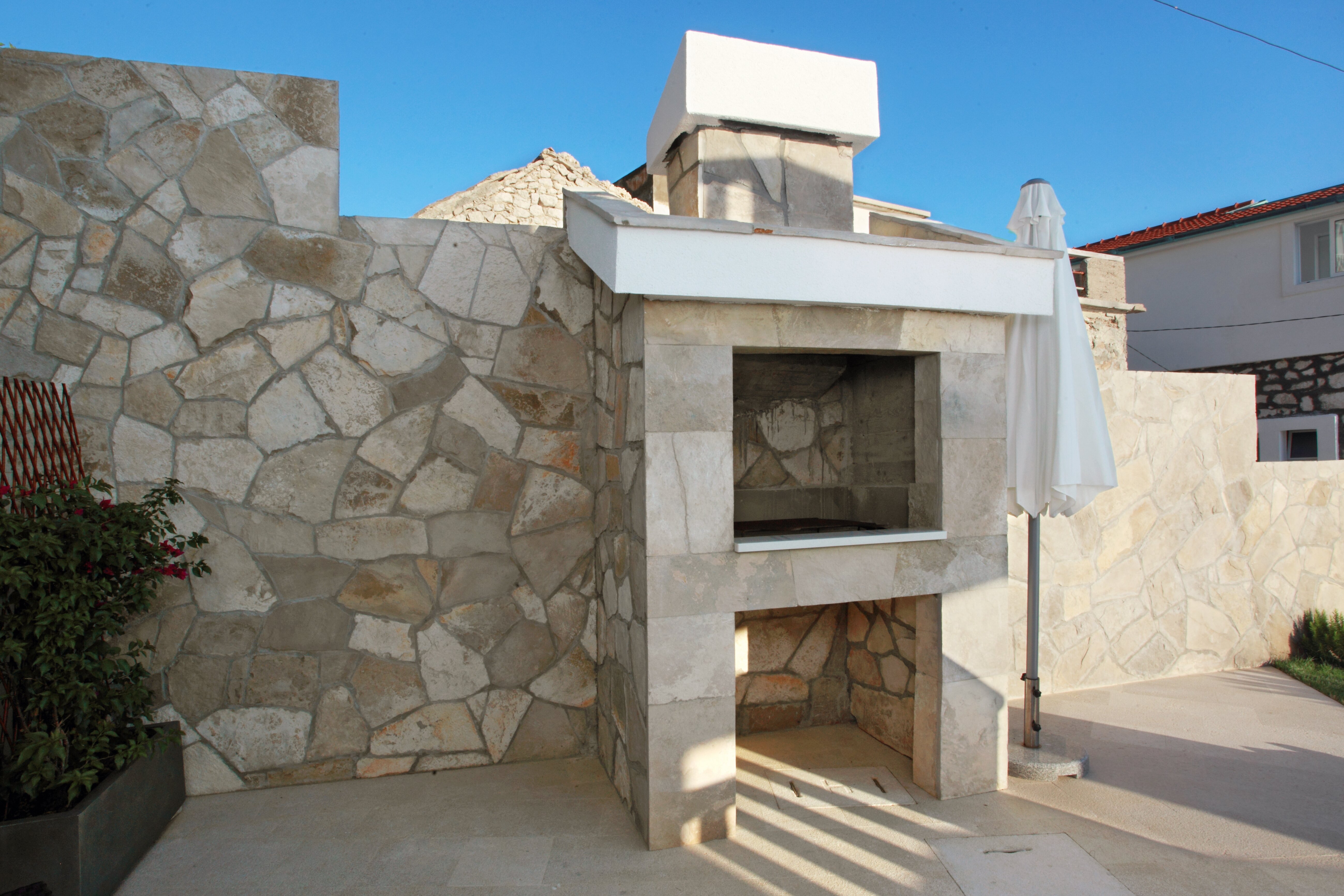 The White Beach House - Image 9