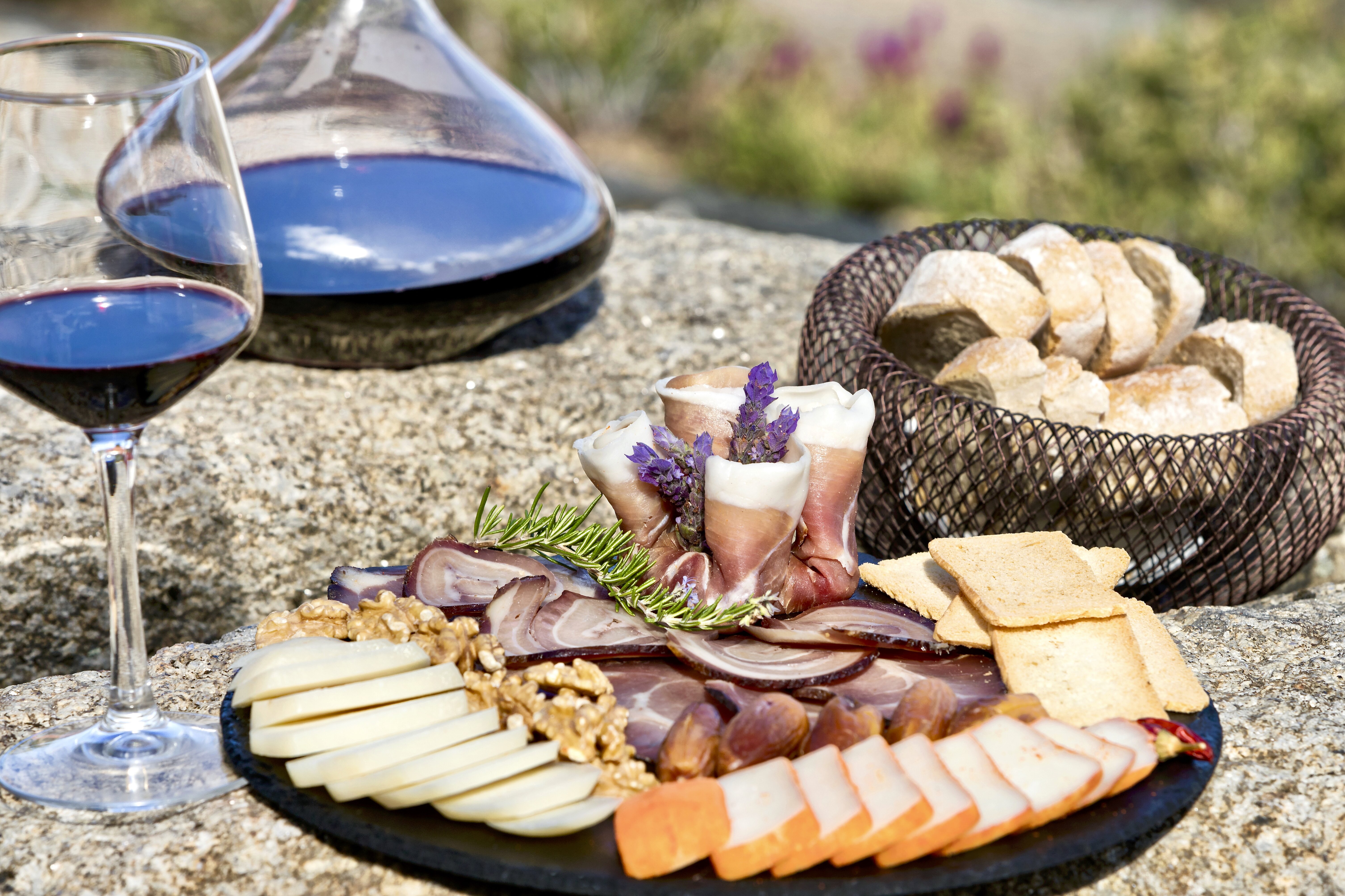 Vineyard Cottage - Image 4