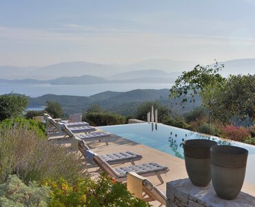 a5c4c657-e9be-417c-a0a8-4e0cd69defe1