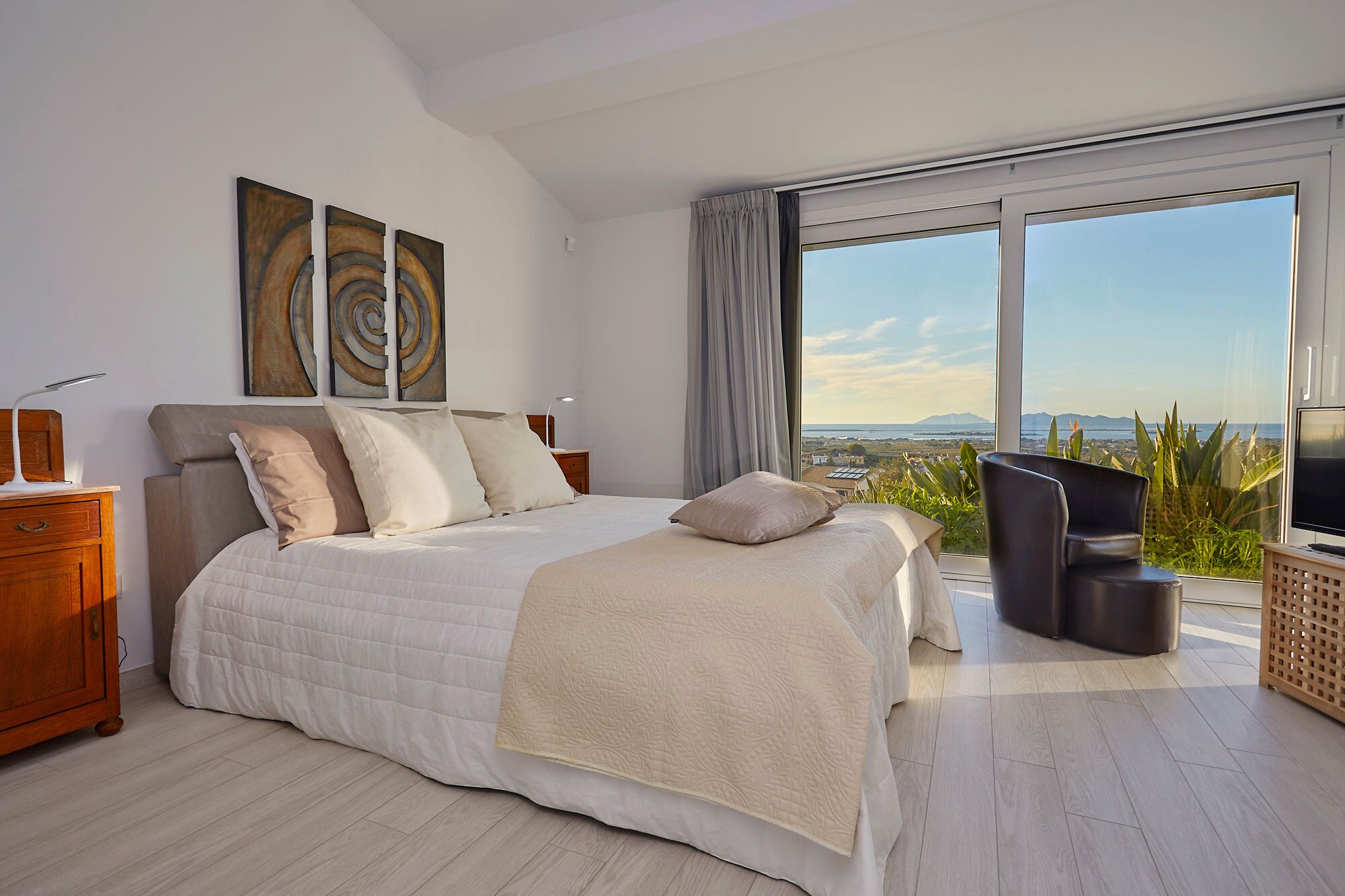 Islands View - Image 10