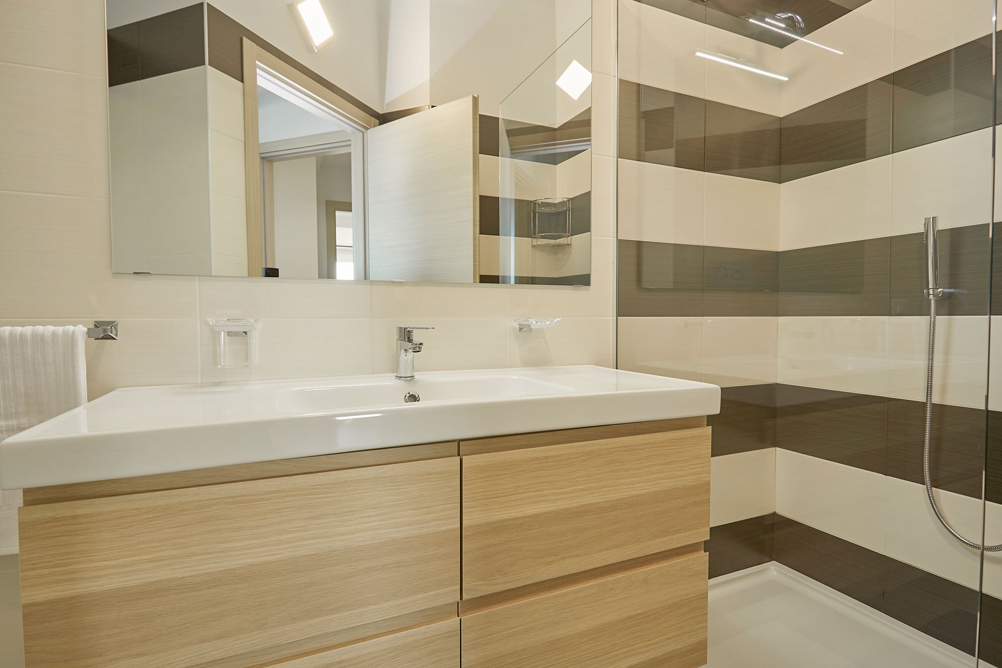 Islands View - Image 11