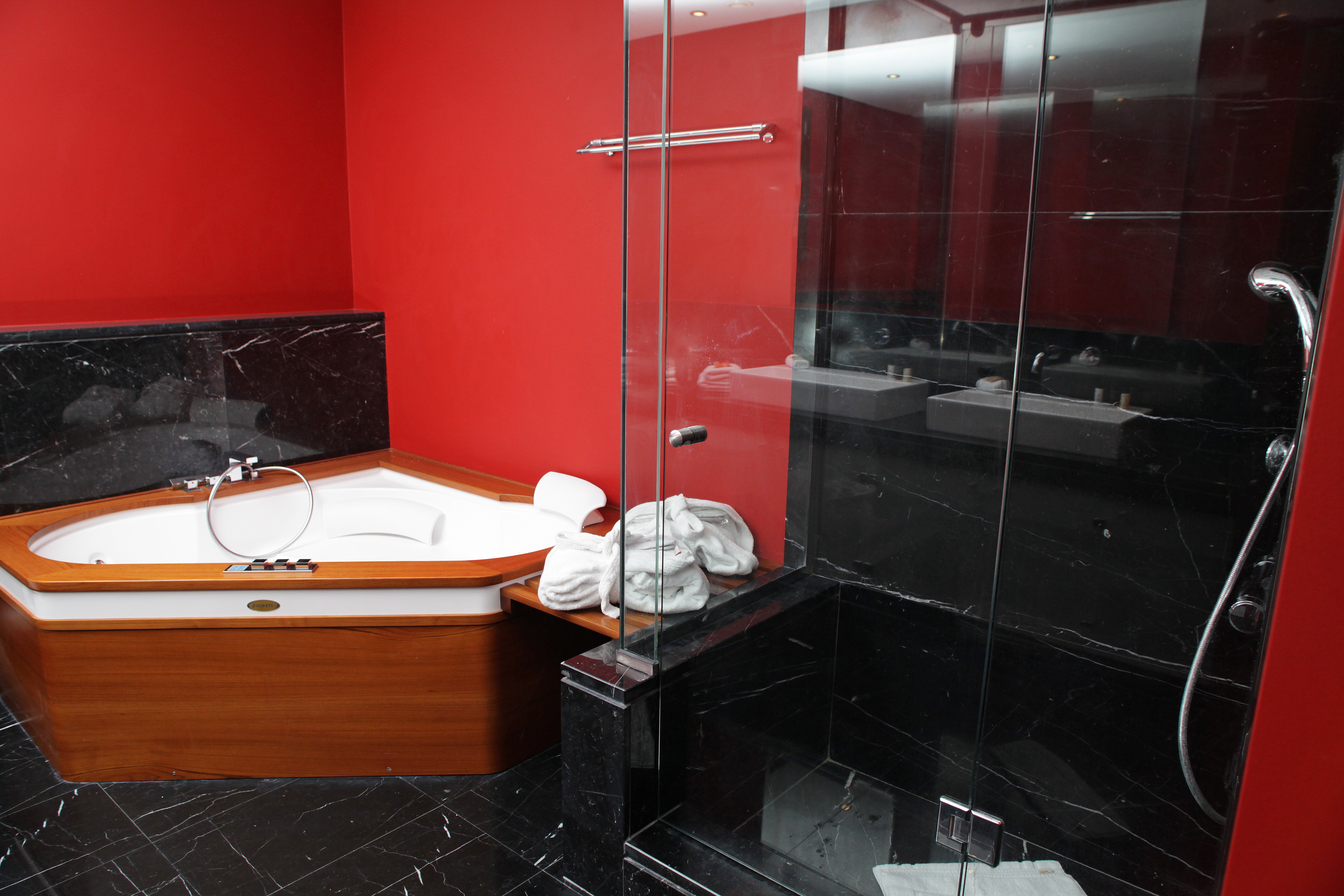 Villa Hades - Image 19