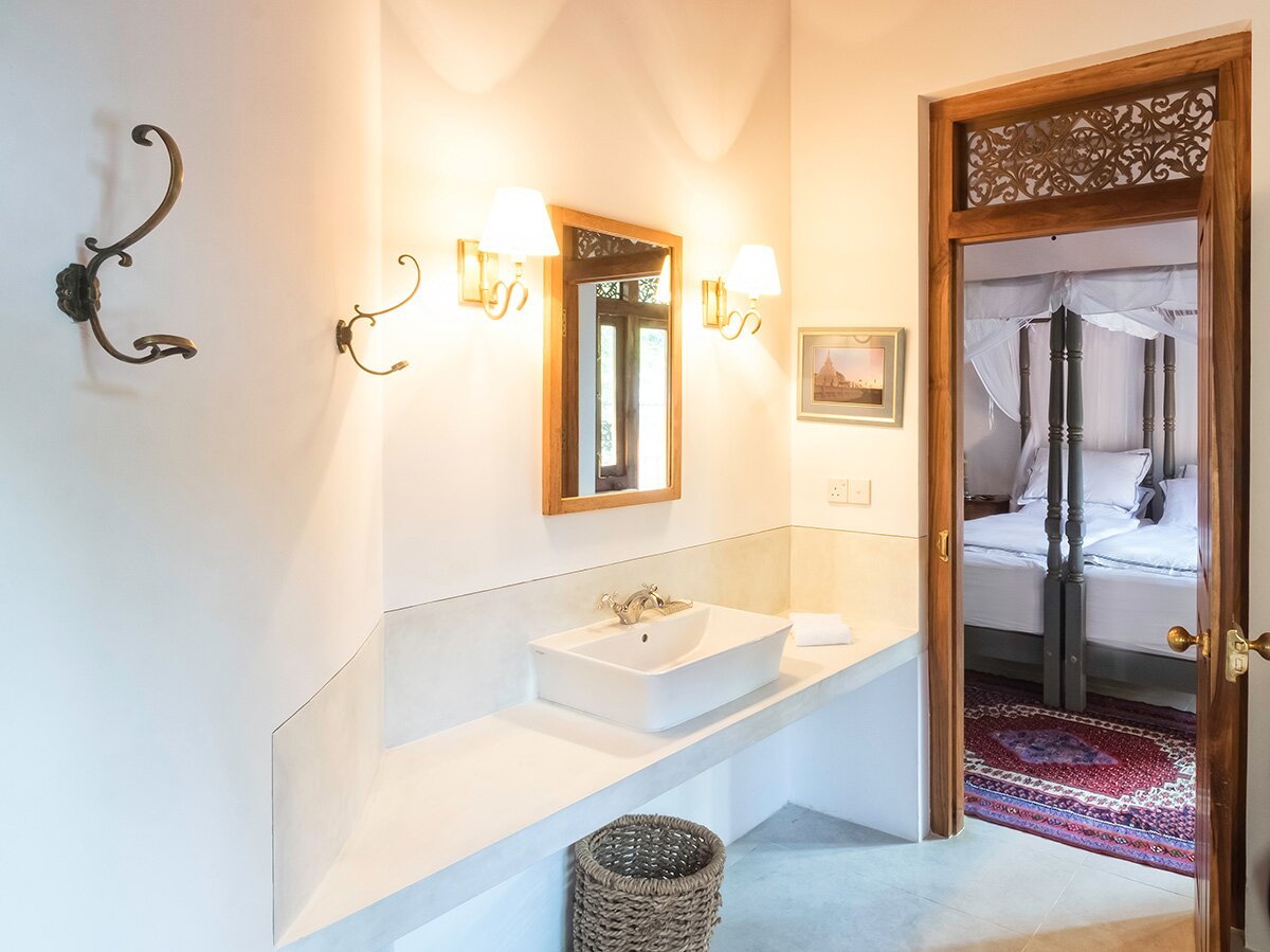 Moonstone - Image 18