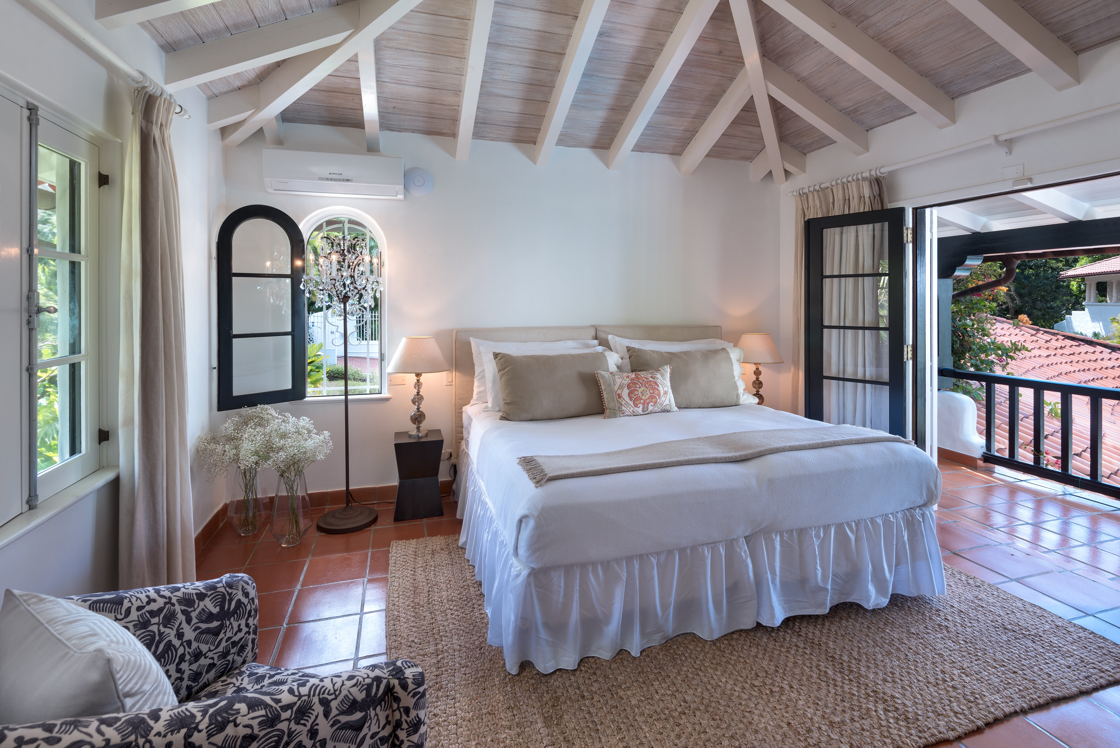 Elsewhere - Image 13